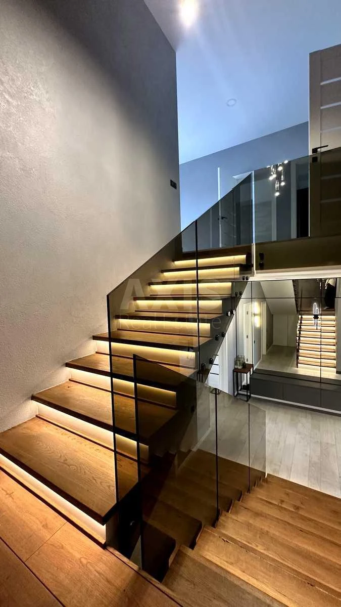 House vul. Abrykosova, 215m2, Kyiv city7133516