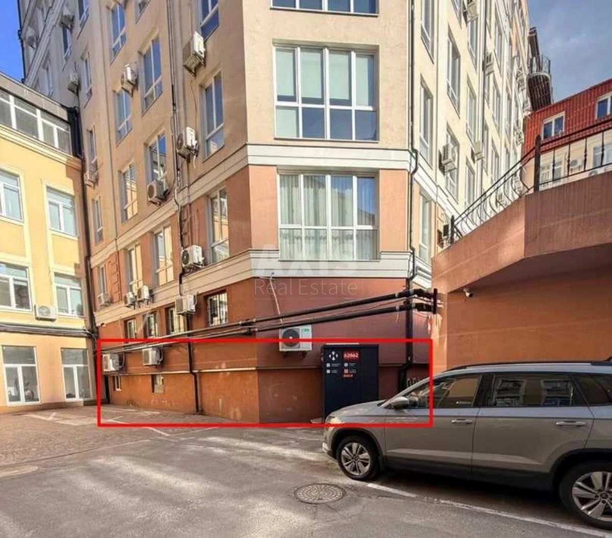 Office vul. Glybochyc'ka 40, 379m268142