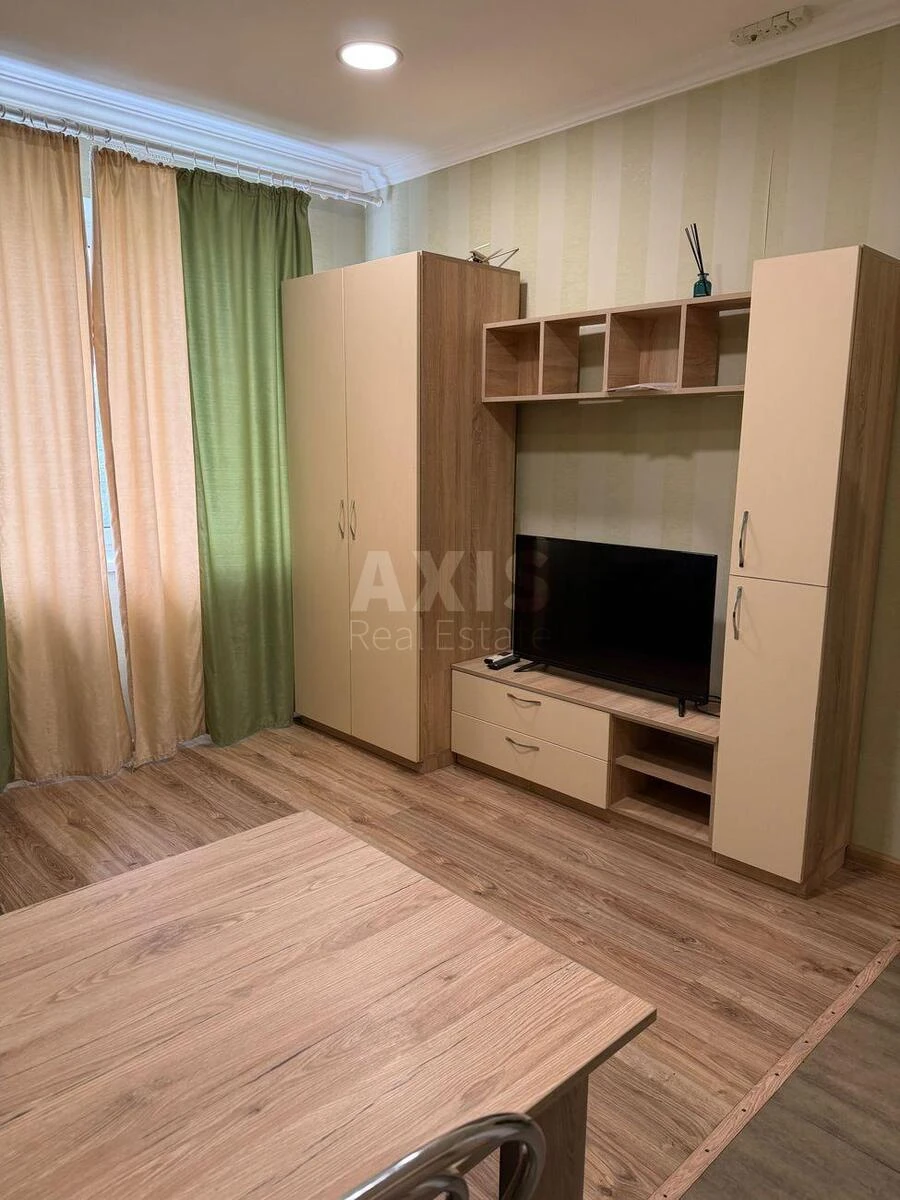1k apartment vul. Uinstona Cherchillya 93688742