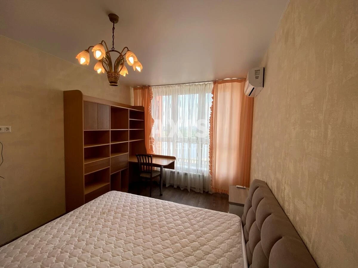 1к квартира пр-т Бандеры Степана 32Д597262