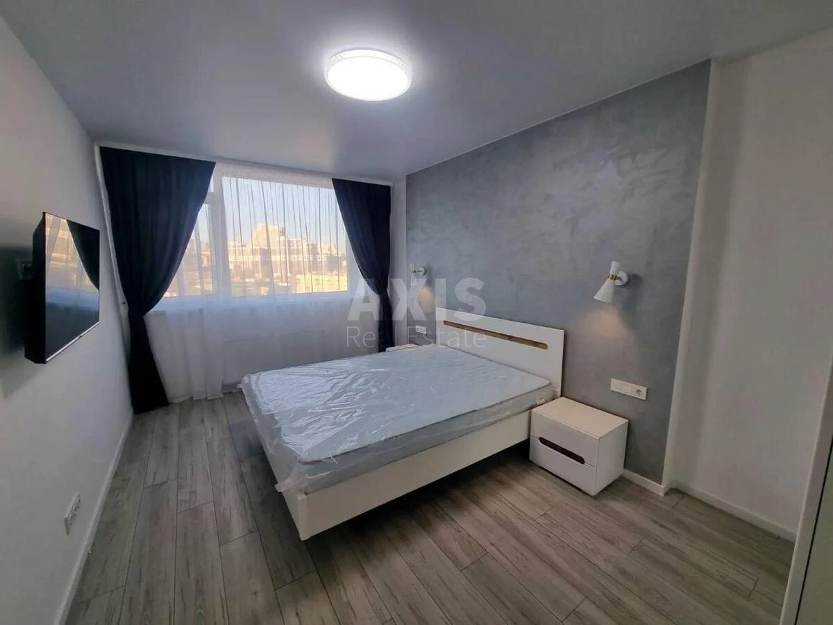 1к квартира пр-т Берестейский 11692820