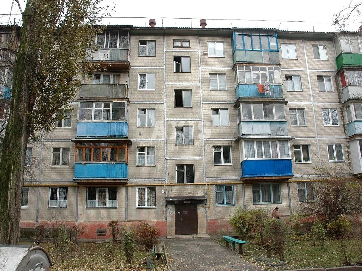 1k apartment vul. Mriyi 17B7016411