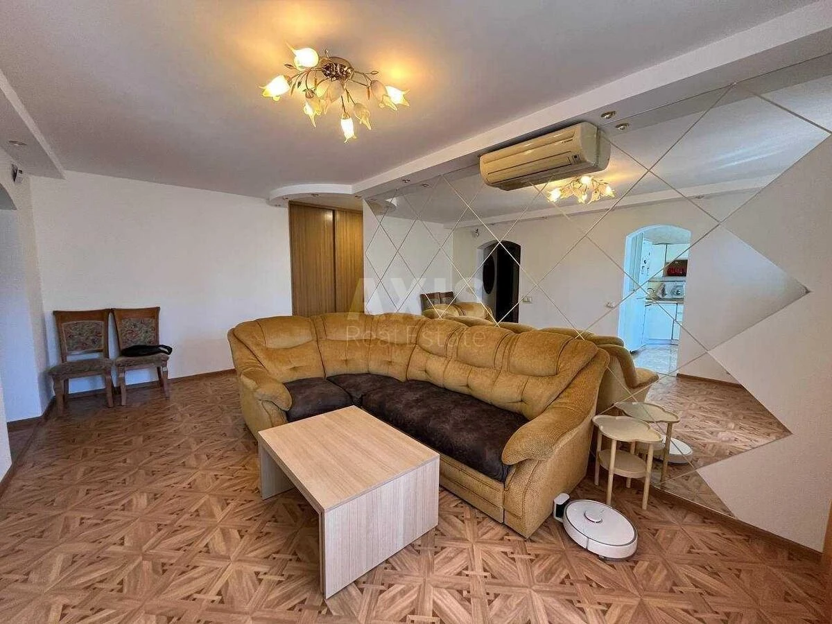 4k apartment vul. Levka Lukyanenka 13А708393