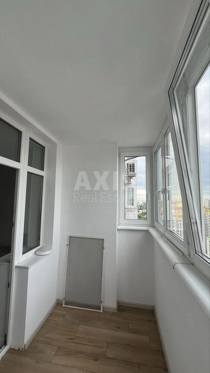 2k apartment vul. Mykil's'ko-Slobids'ka 10690135