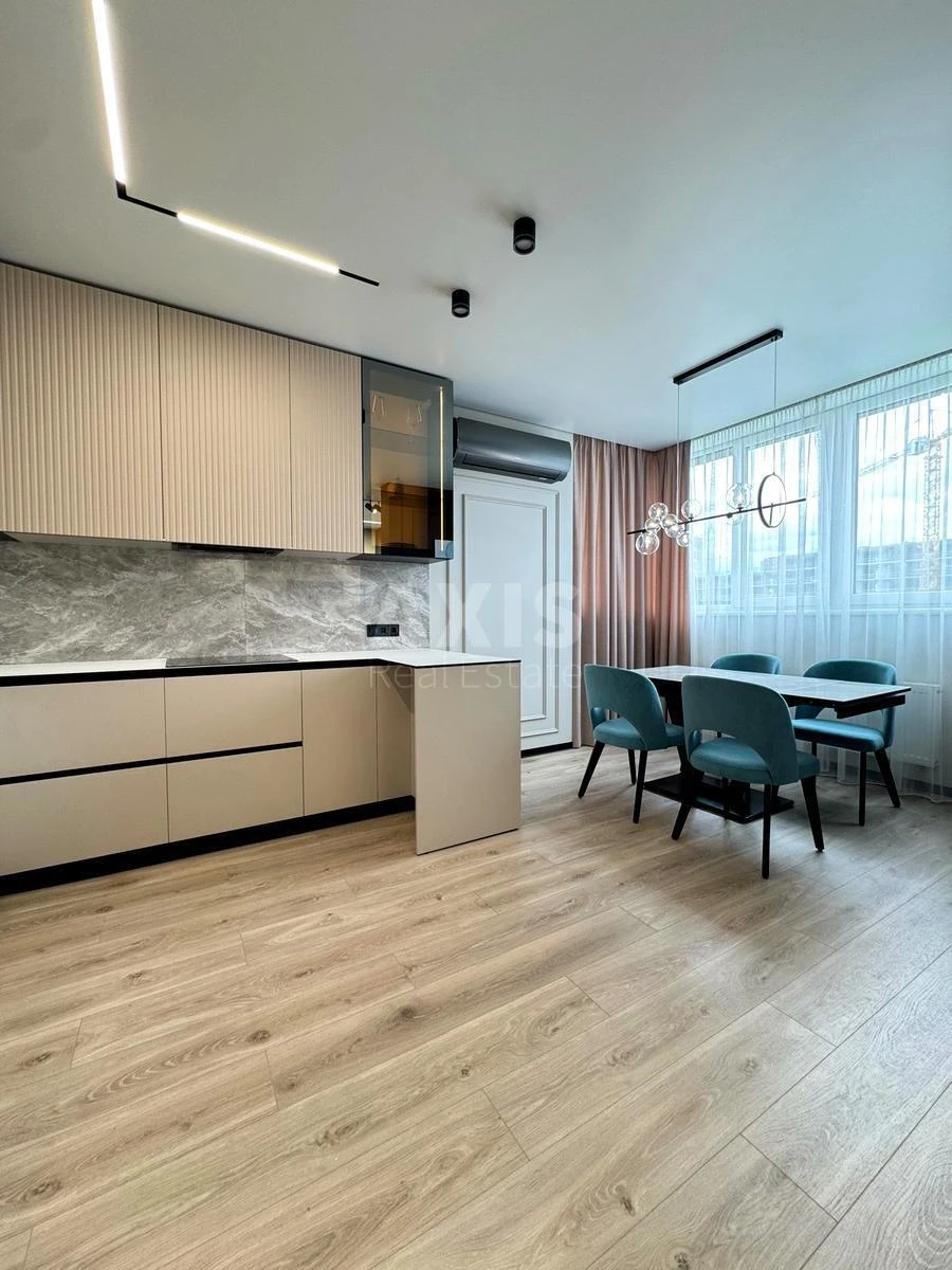 3k apartment vul. L'vivs'ka 156817016