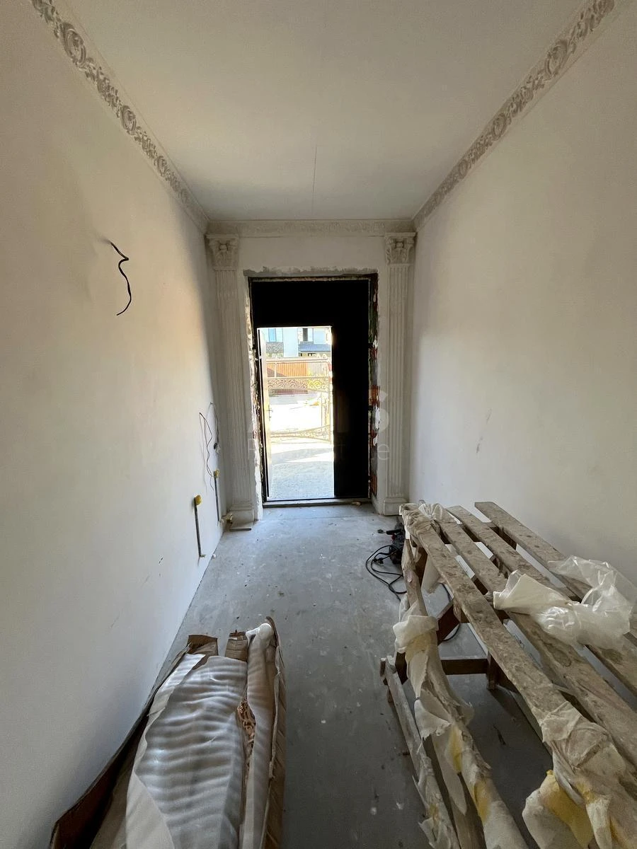 Дoм ул. Смерекова, 367м2, город Киев6227511