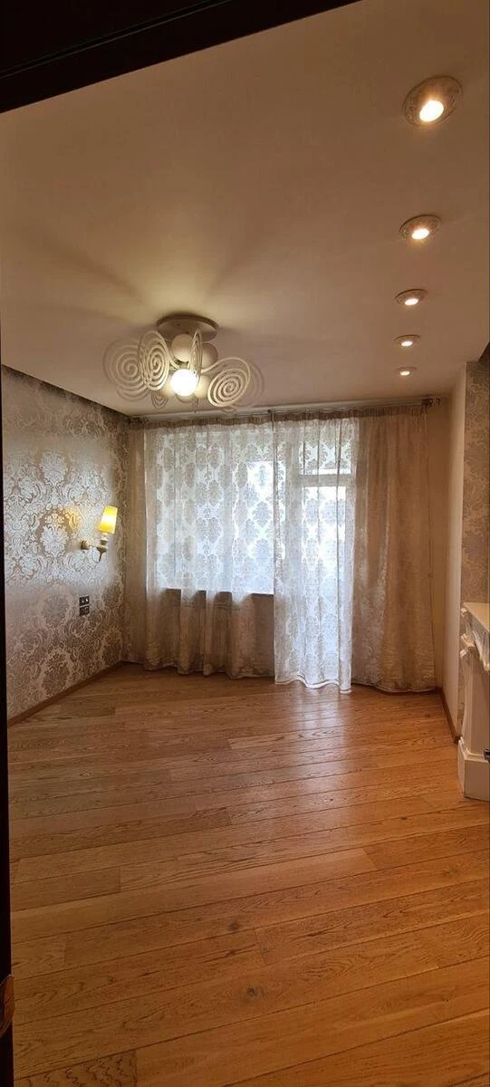 3к квартира ул. Черновола Вячеслава 2700203