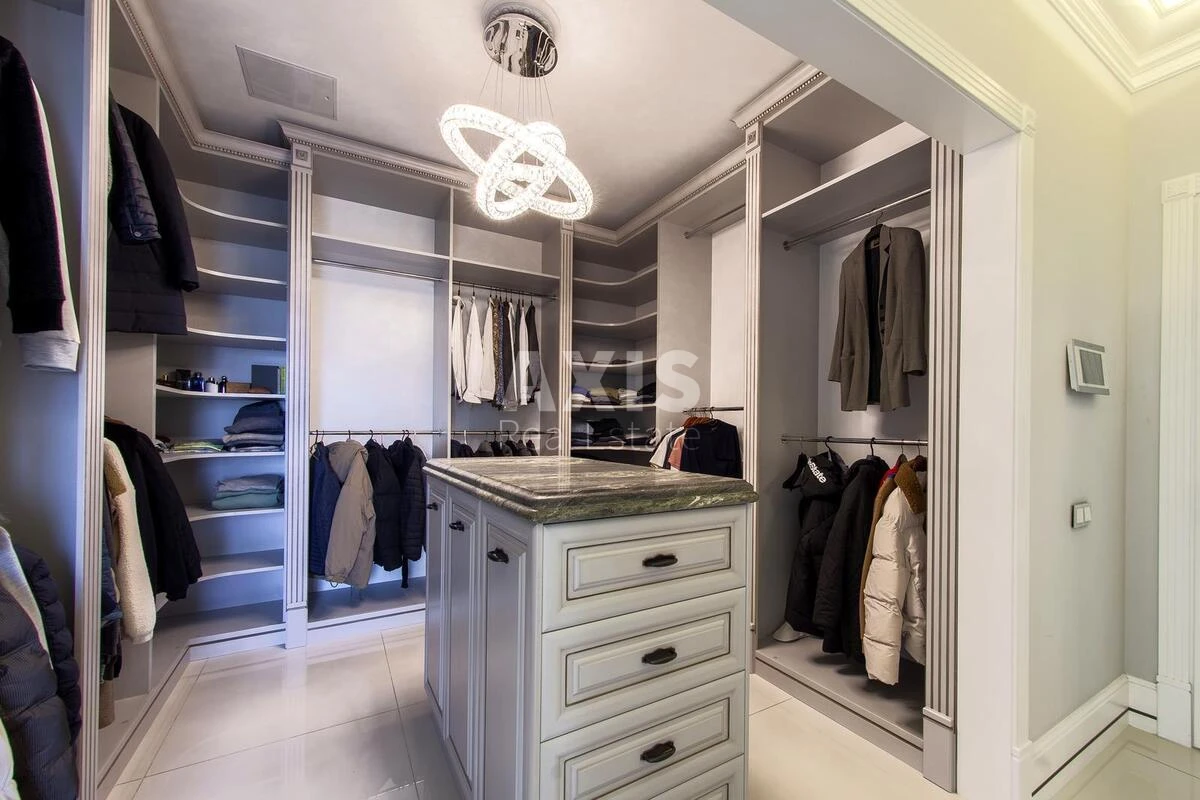 3k apartment uzv. Klovs'kyj 7658184