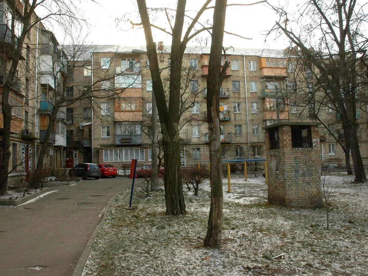 1к квартира пр-т Леонида Каденюка 9689429