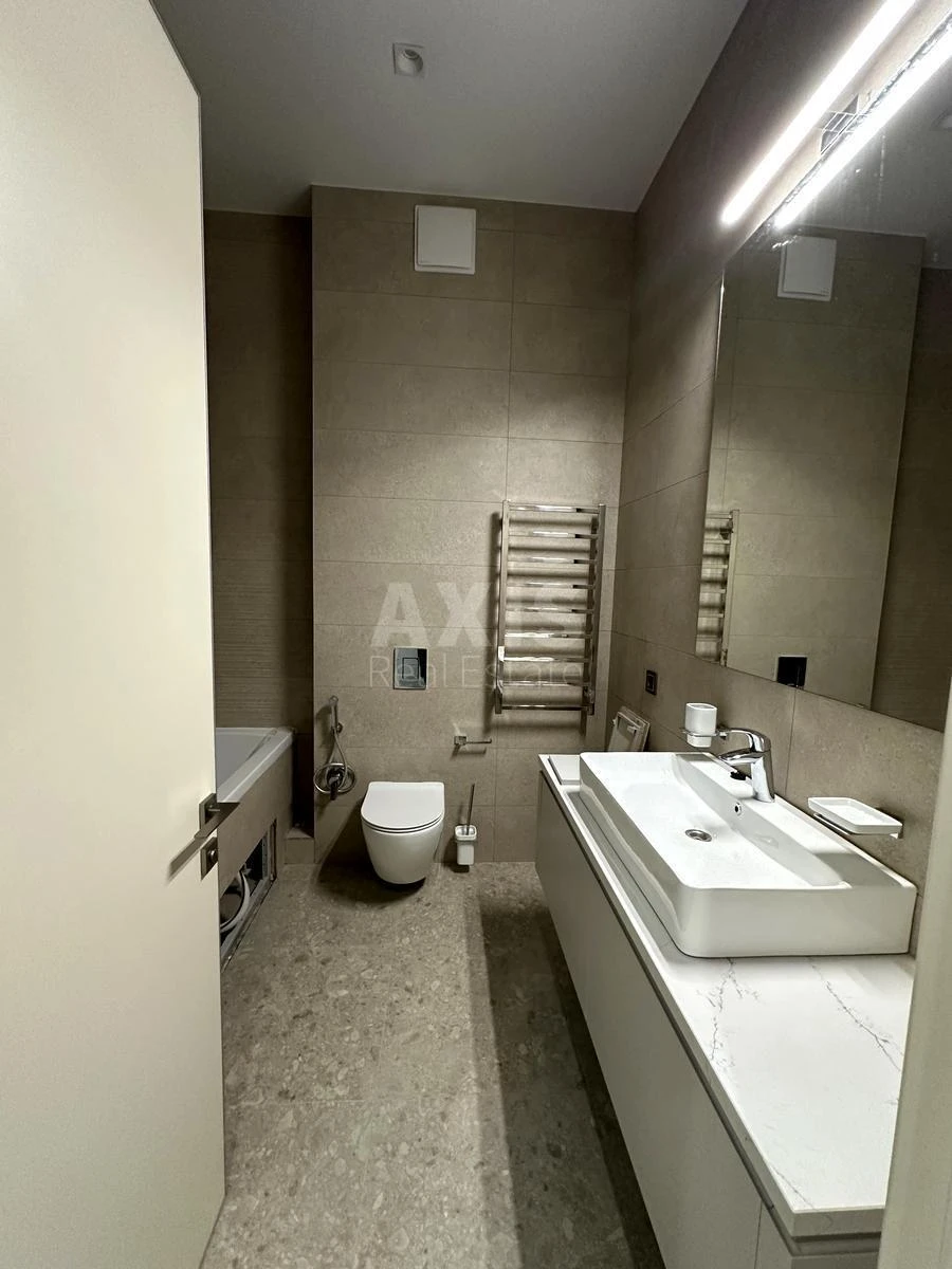 4к квартира ул. Антоновича 118/9689654