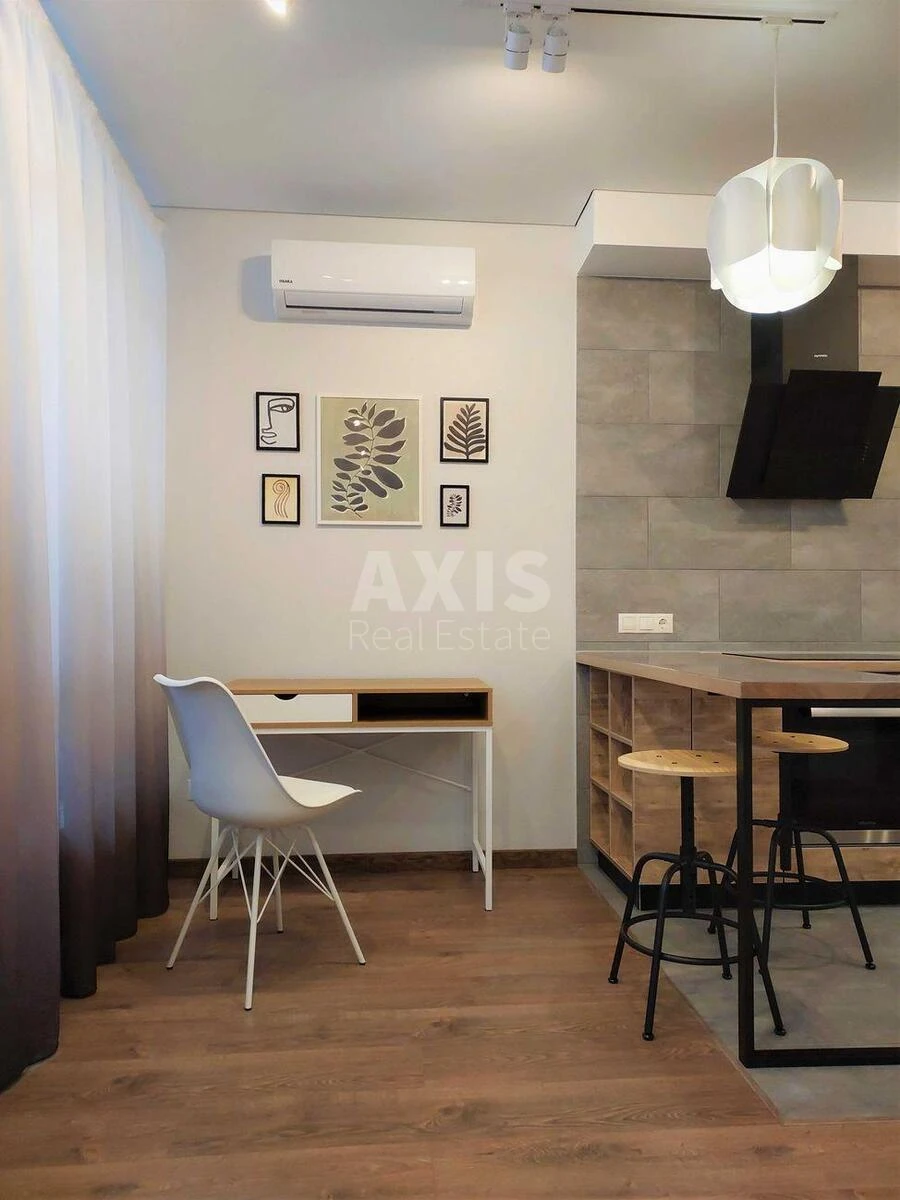 1k apartment vul. Sverstjuka Jevgena 4709683