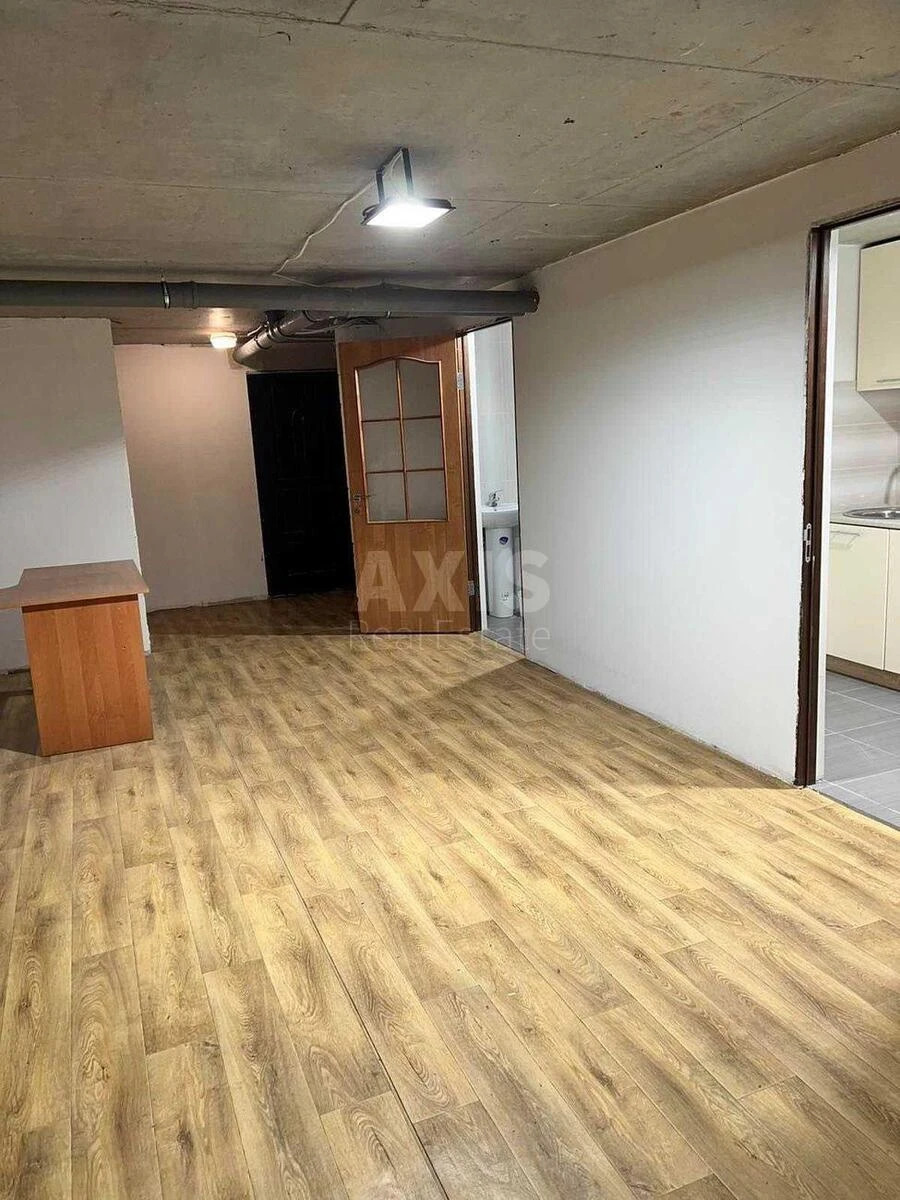 Office vul. Glybochyc'ka 40, 379m2681426