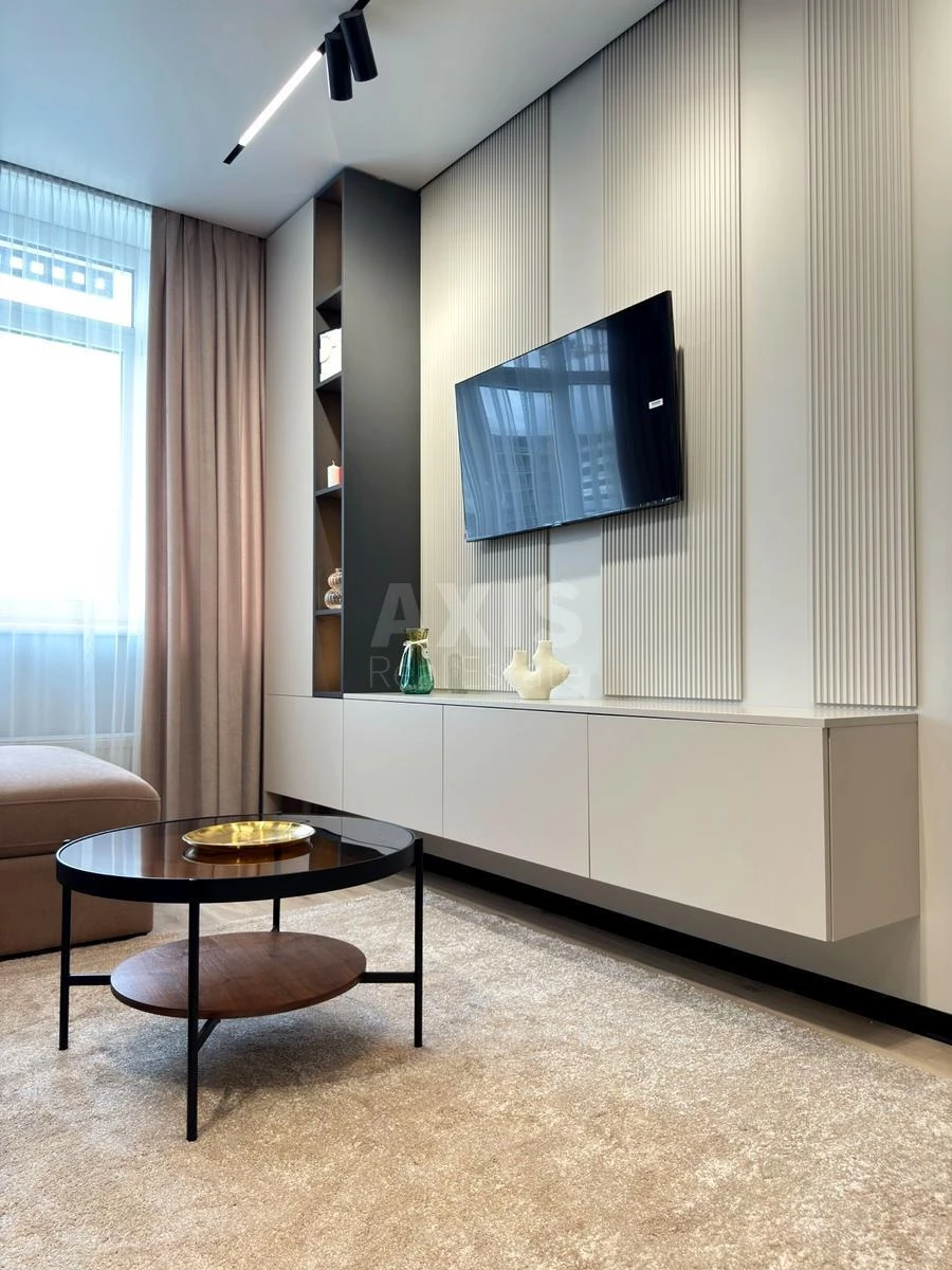 3k apartment vul. L'vivs'ka 15681703