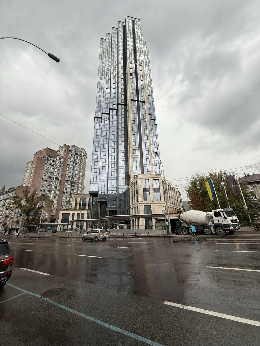 Trade object vul. Antonovycha 136, 370m2712058