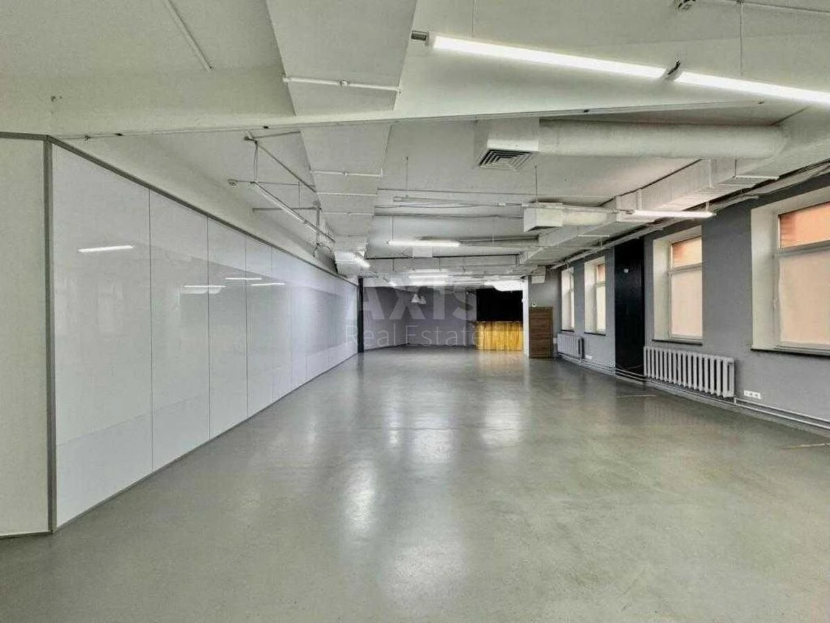Office bul. Lesi Ukrai'nky 23Б, 412m2686882