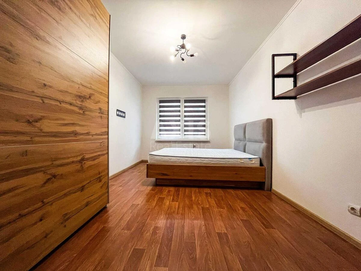 2k apartment vul. Rusovoi' Sofii' 5Б684255