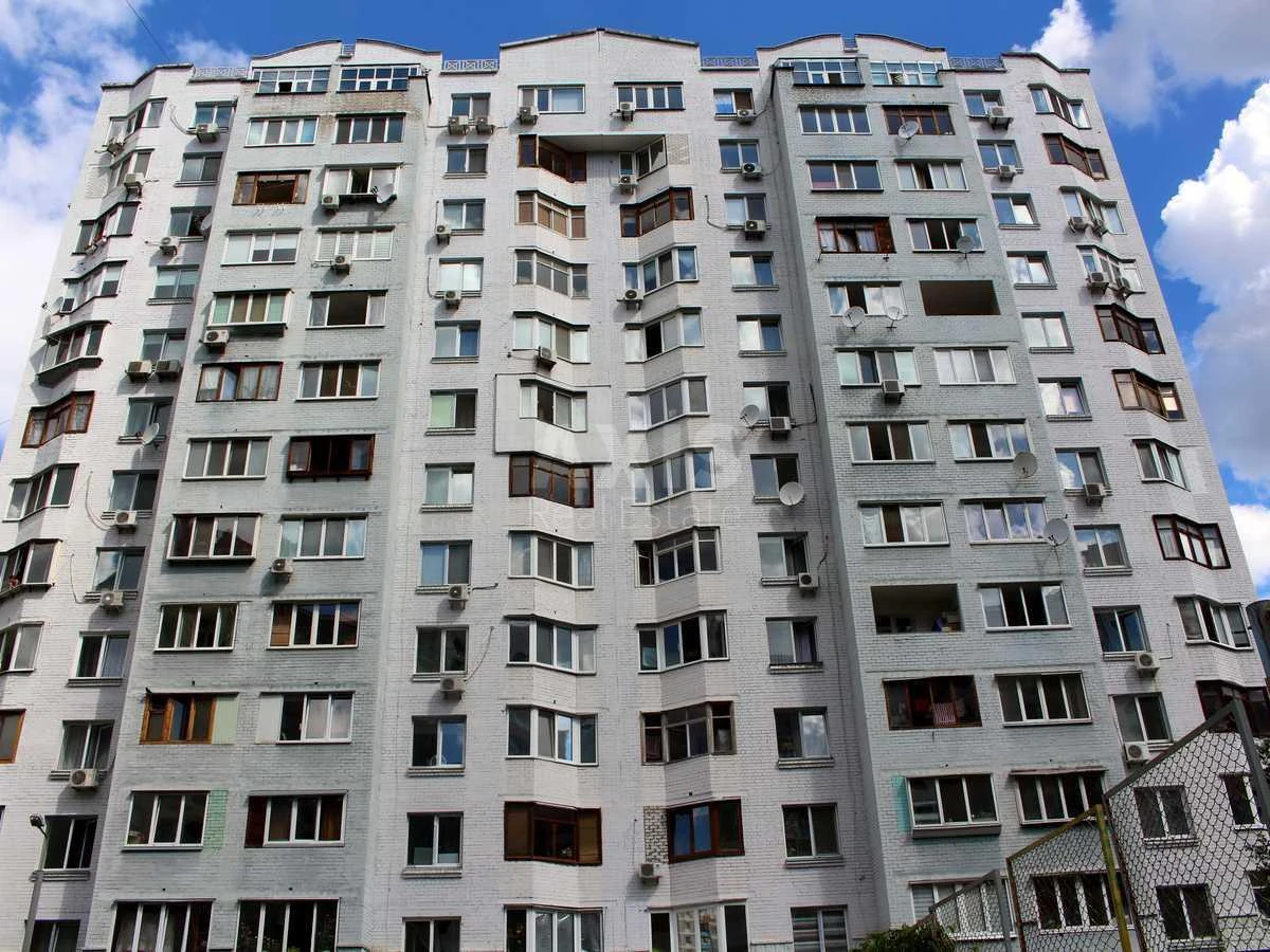 3к квартира ул. Ахматовой Анны 16Б7142614