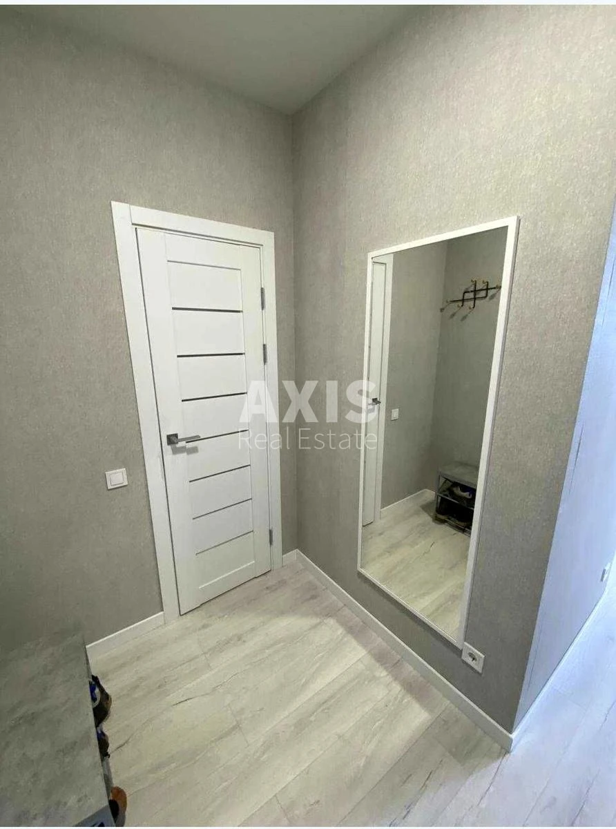 1k apartment pr-t Stepana Bandery Thirty-two D693758