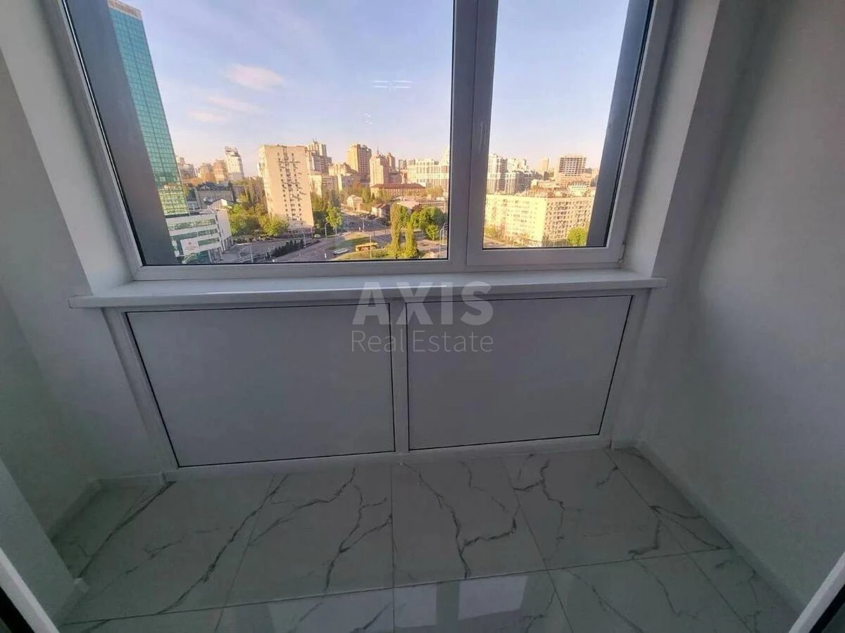 1k apartment pr-t Berestejskij 11692825