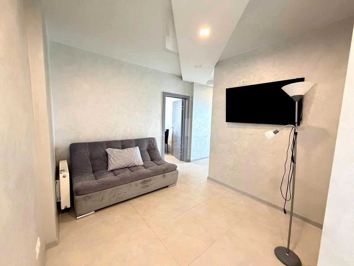 2k apartment pr-t Berestejskij 5В665286