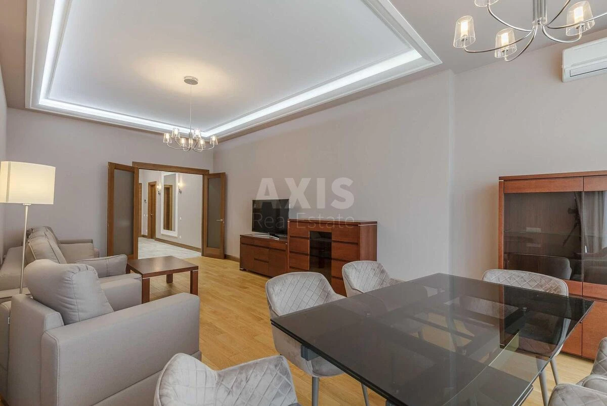3k apartment uzv. Klovs'kyj 7А710053