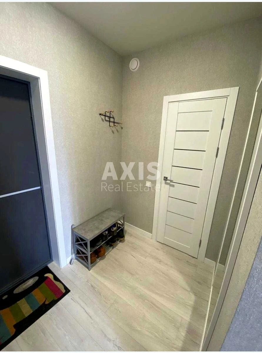 1k apartment pr-t Stepana Bandery Thirty-two D693759