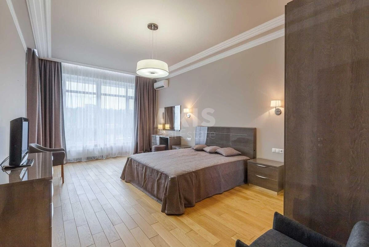 3k apartment uzv. Klovs'kyj 7А710054