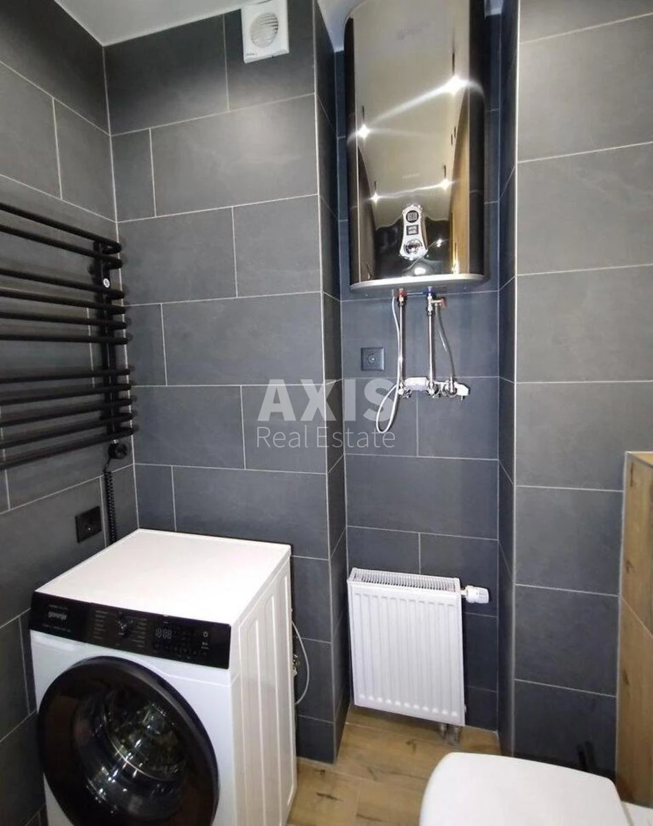 1k apartment pr-t Berestejskij 55403454