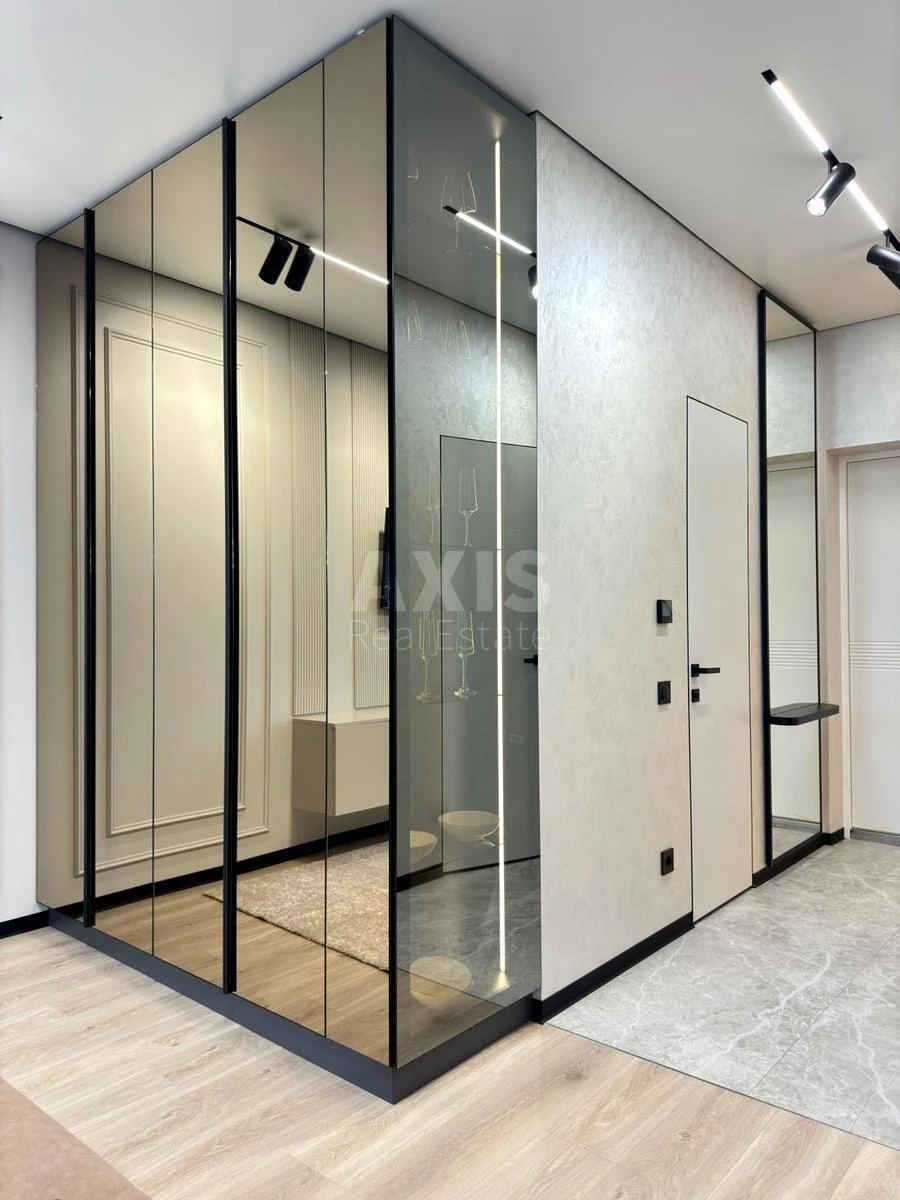 3k apartment vul. L'vivs'ka 15681708