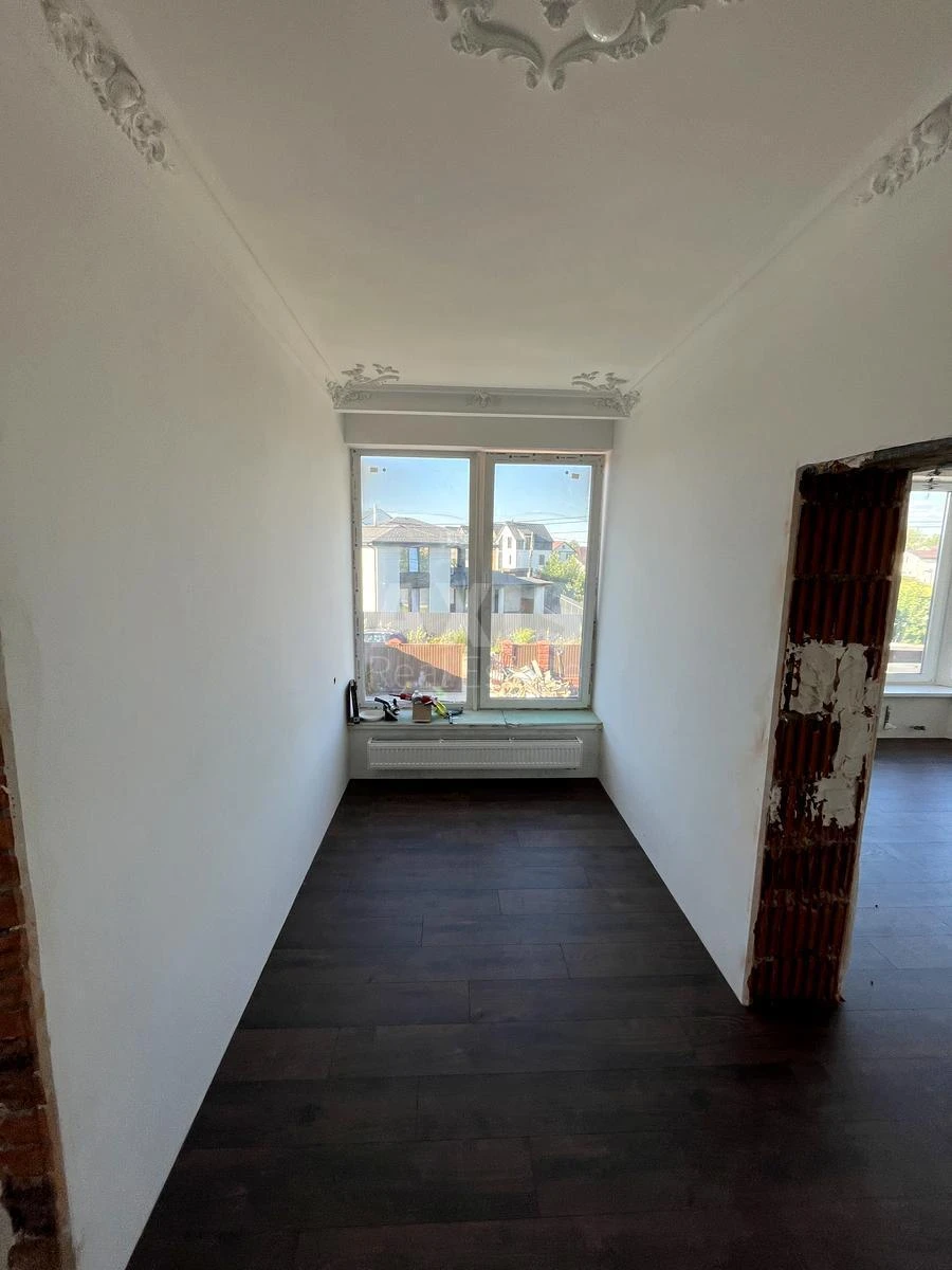 Дoм ул. Смерекова, 367м2, город Киев622753