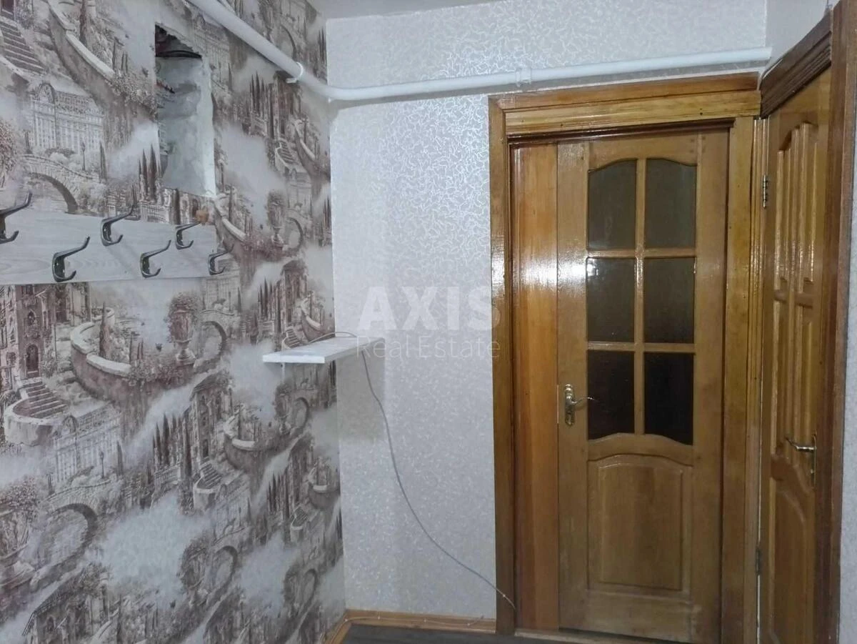 2к квартира ул. Владимира Наумовича 10700464