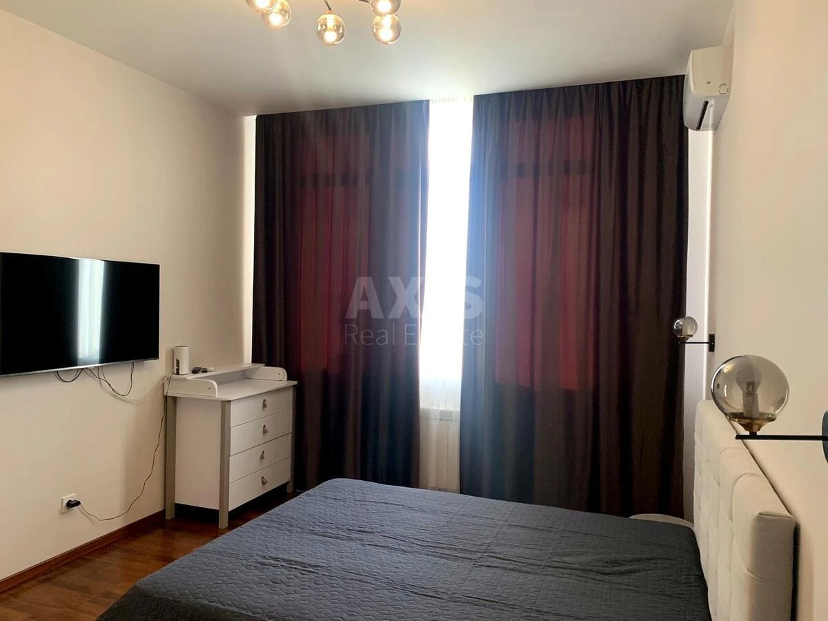 House bul. Mykoly Mikhnovskoho, 300m2, Kyiv city610399