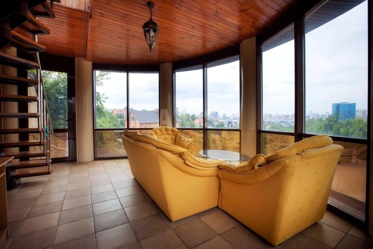 House vul. Pryvitna, 499m2, Kyiv city7043422