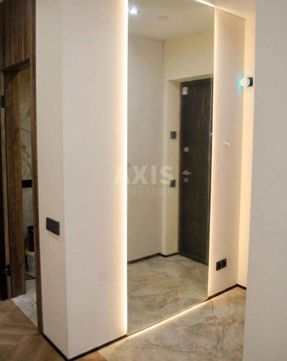2k apartment vul. Rodyny Kristeriv 2696028