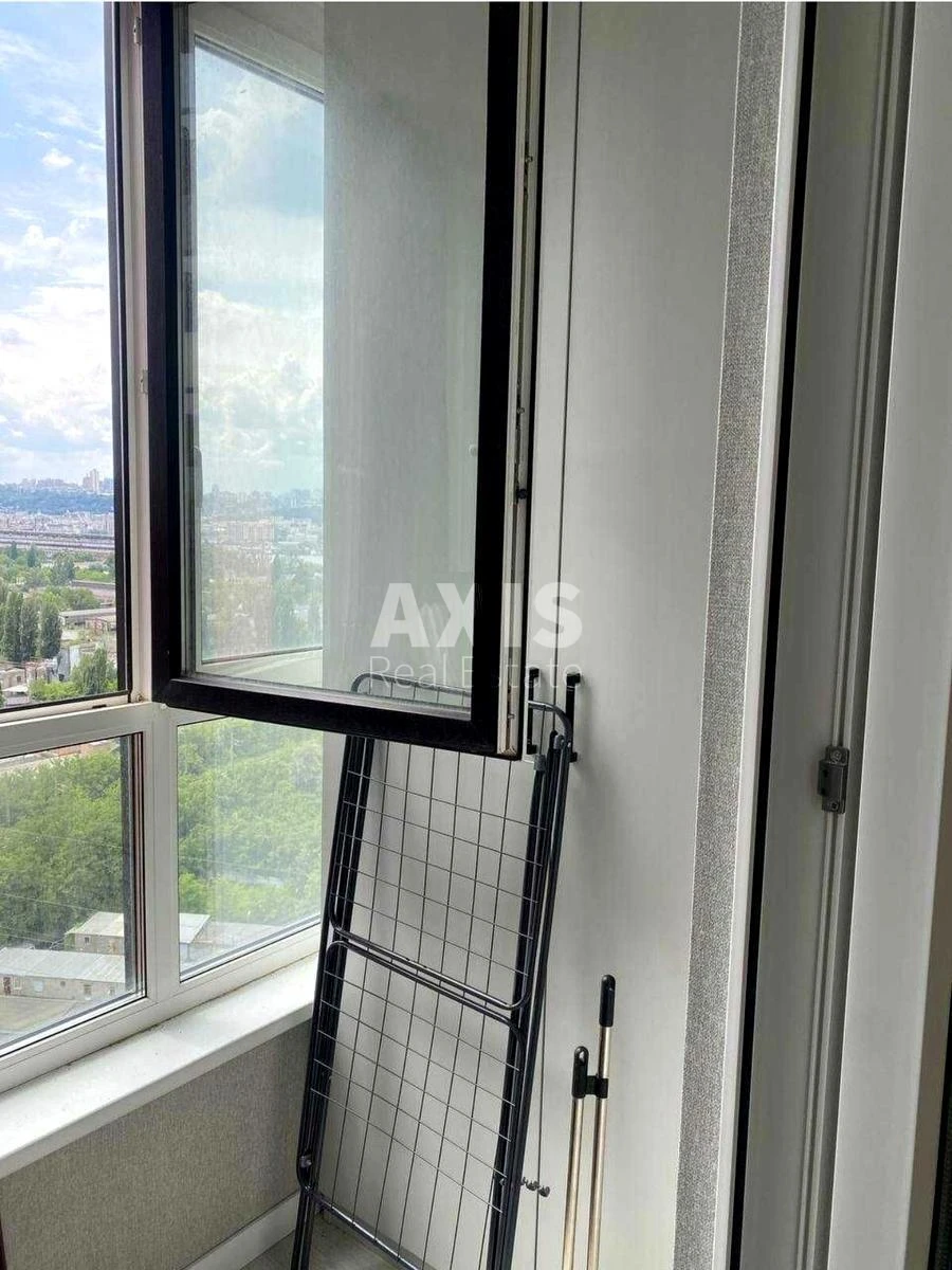 1k apartment pr-t Stepana Bandery Thirty-two D6937513