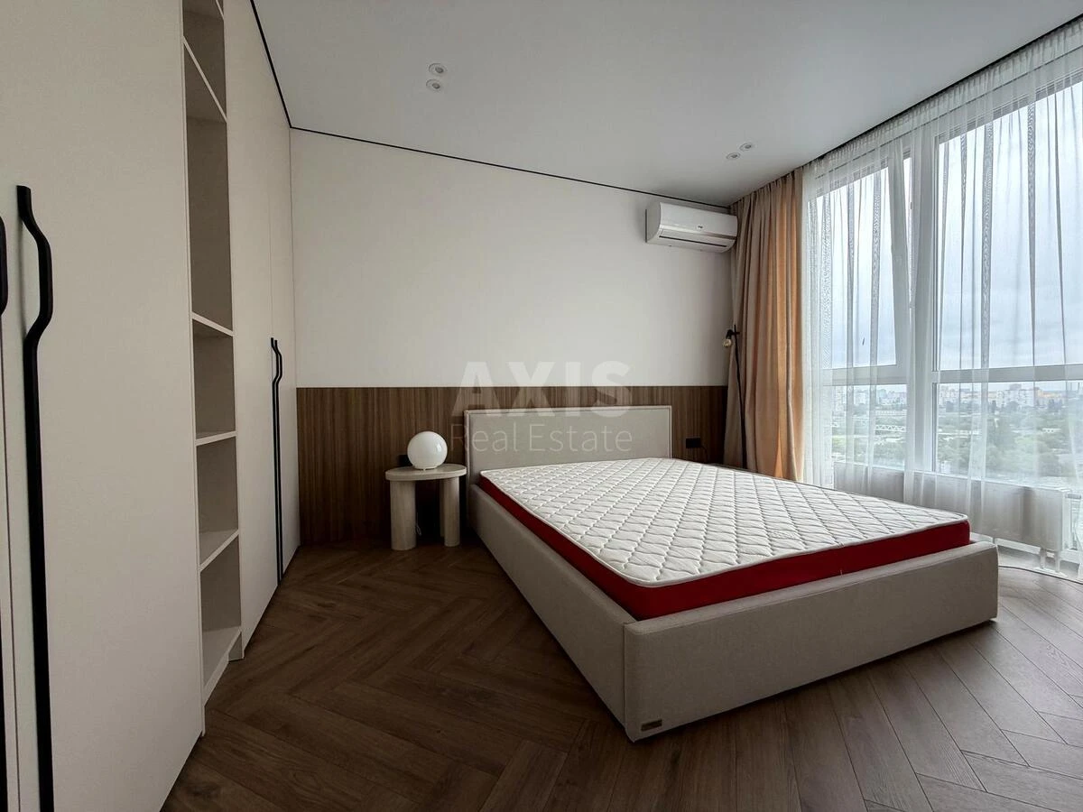 1k apartment nab. Dniprovs'ka 15К6940711