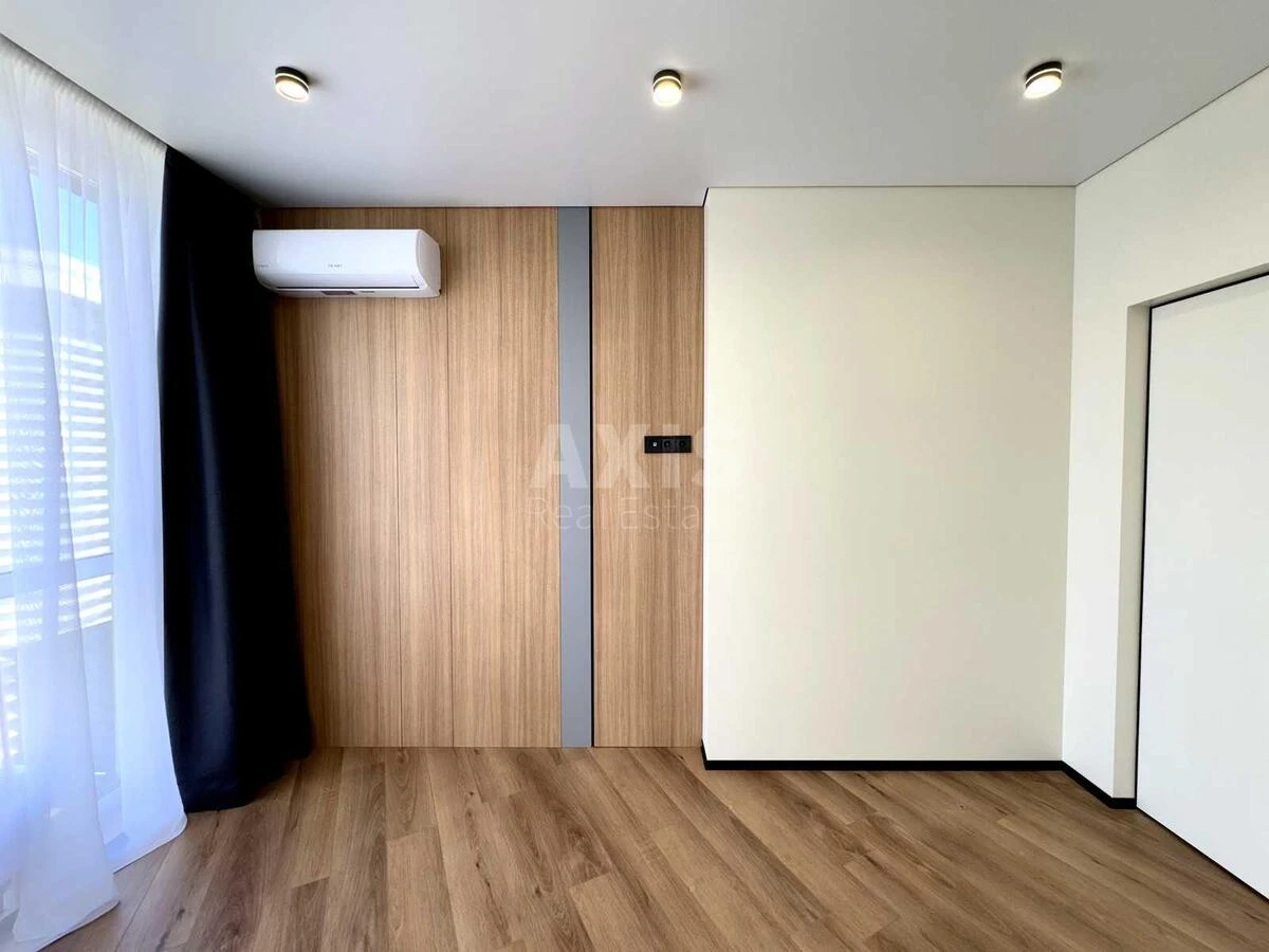 2k apartment vul. Prychal'na 8712969