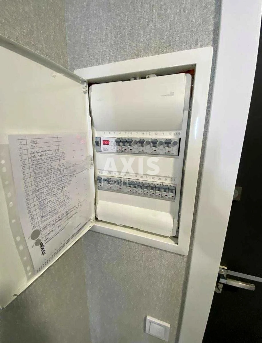1k apartment pr-t Stepana Bandery Thirty-two D6937514