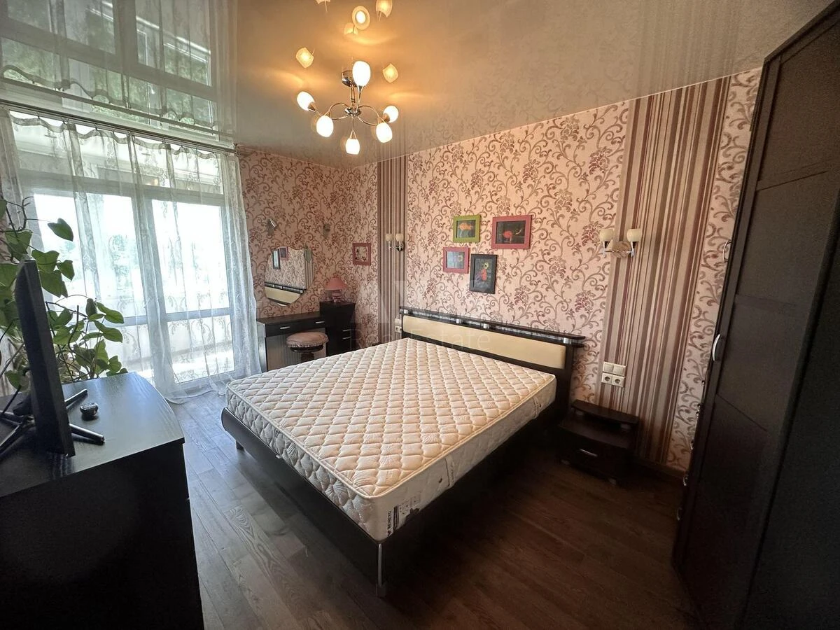 2к квартира ул. Вышгородская 45699678