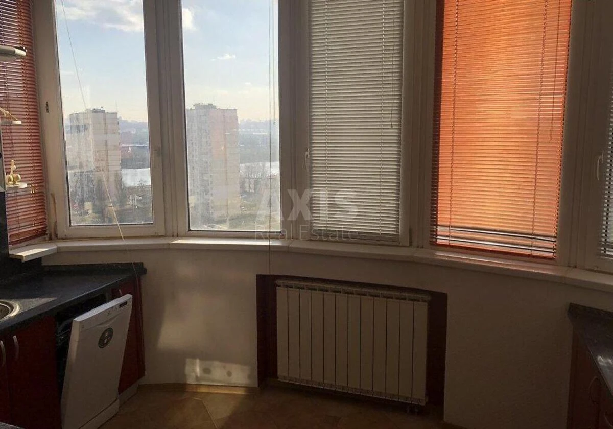 1k apartment pr-t Volodimira Іvasyuka 701133