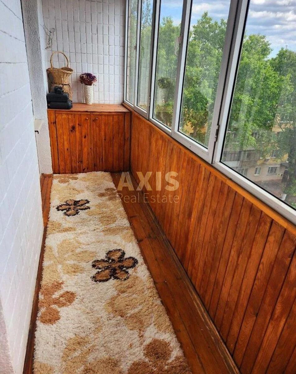 4k apartment vul. Saljutna 4А569396