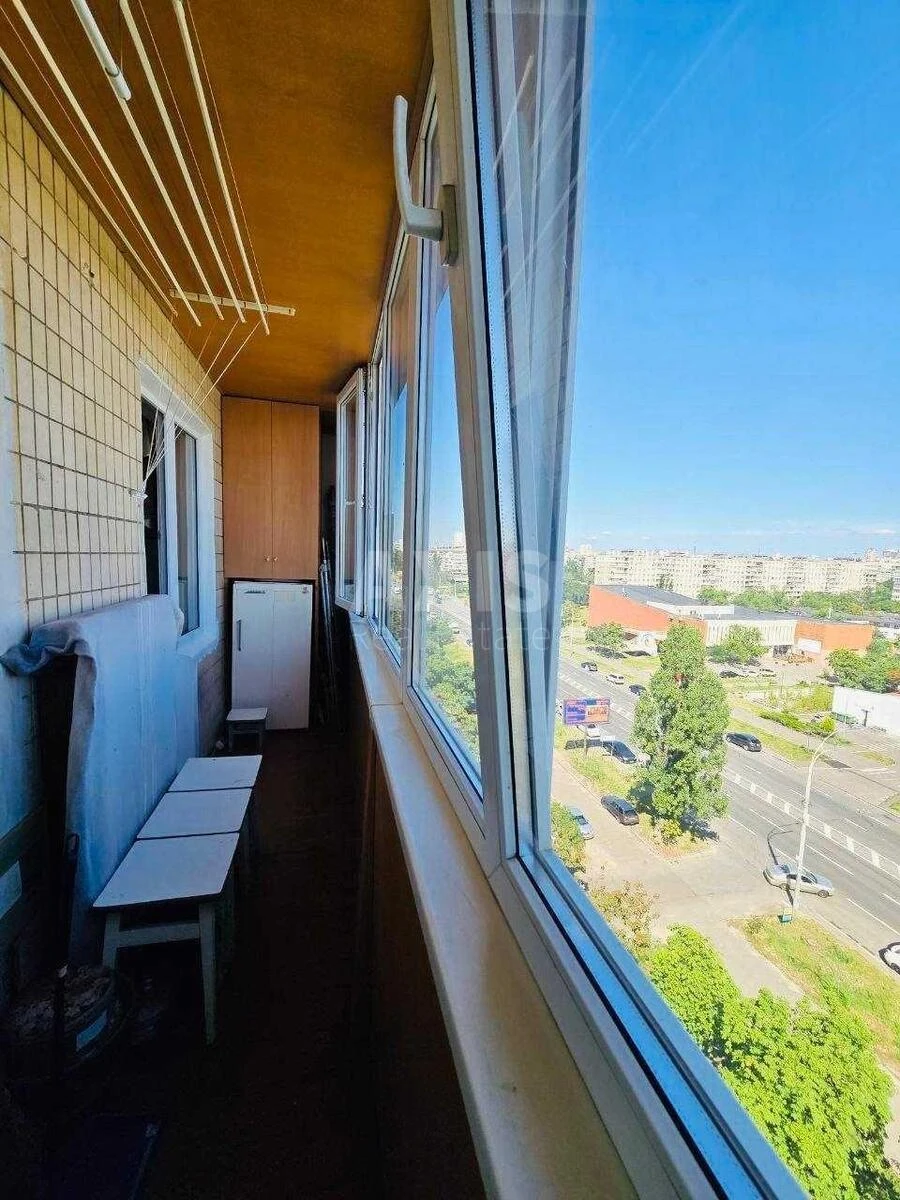 3к квартира ул. Александра Архипенко 10718597