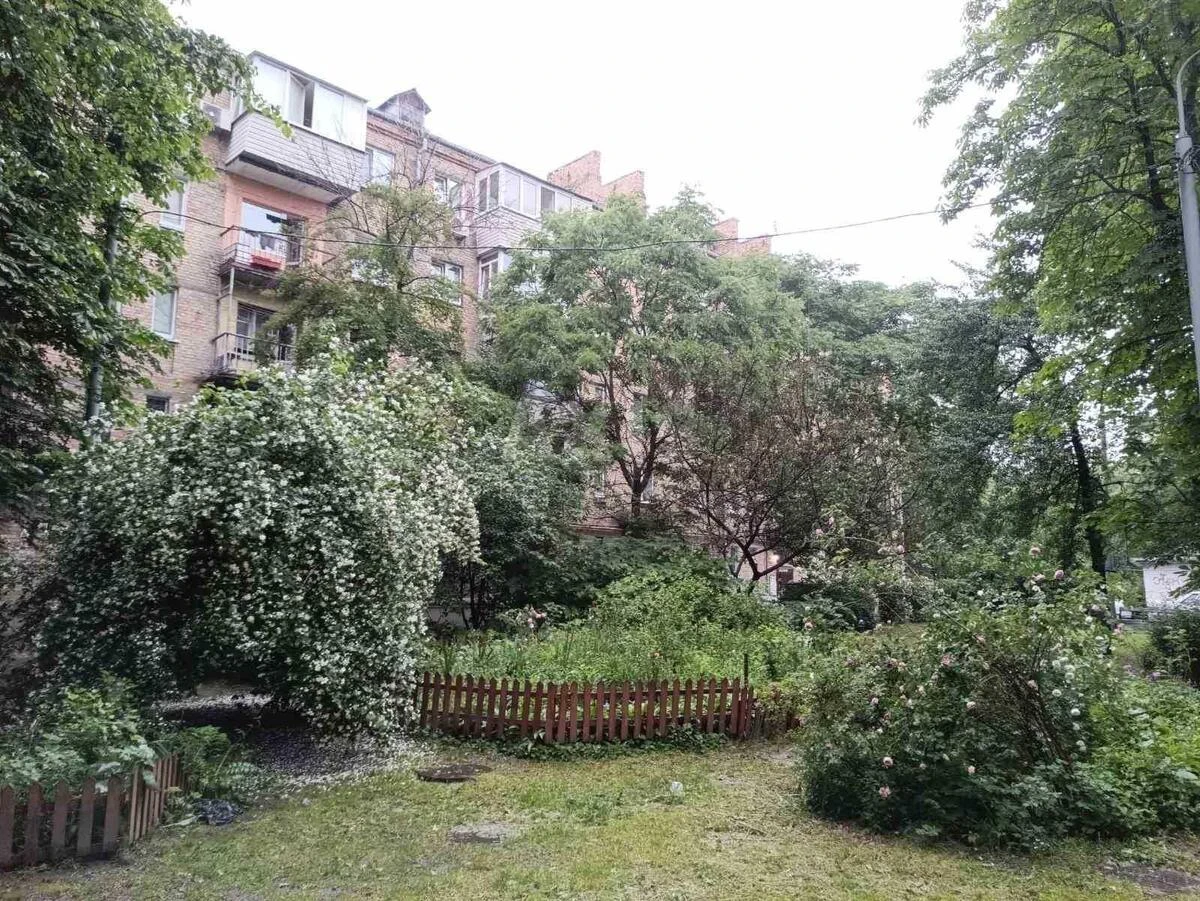 2k apartment vul. Volodymyra Naumovycha 10700468