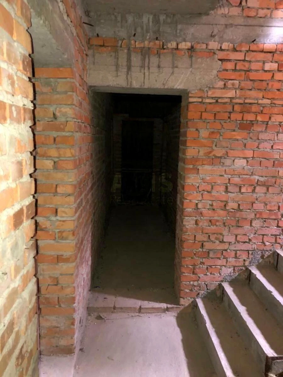 House vul. Pryvitna, 500m2, Kyiv city6393016
