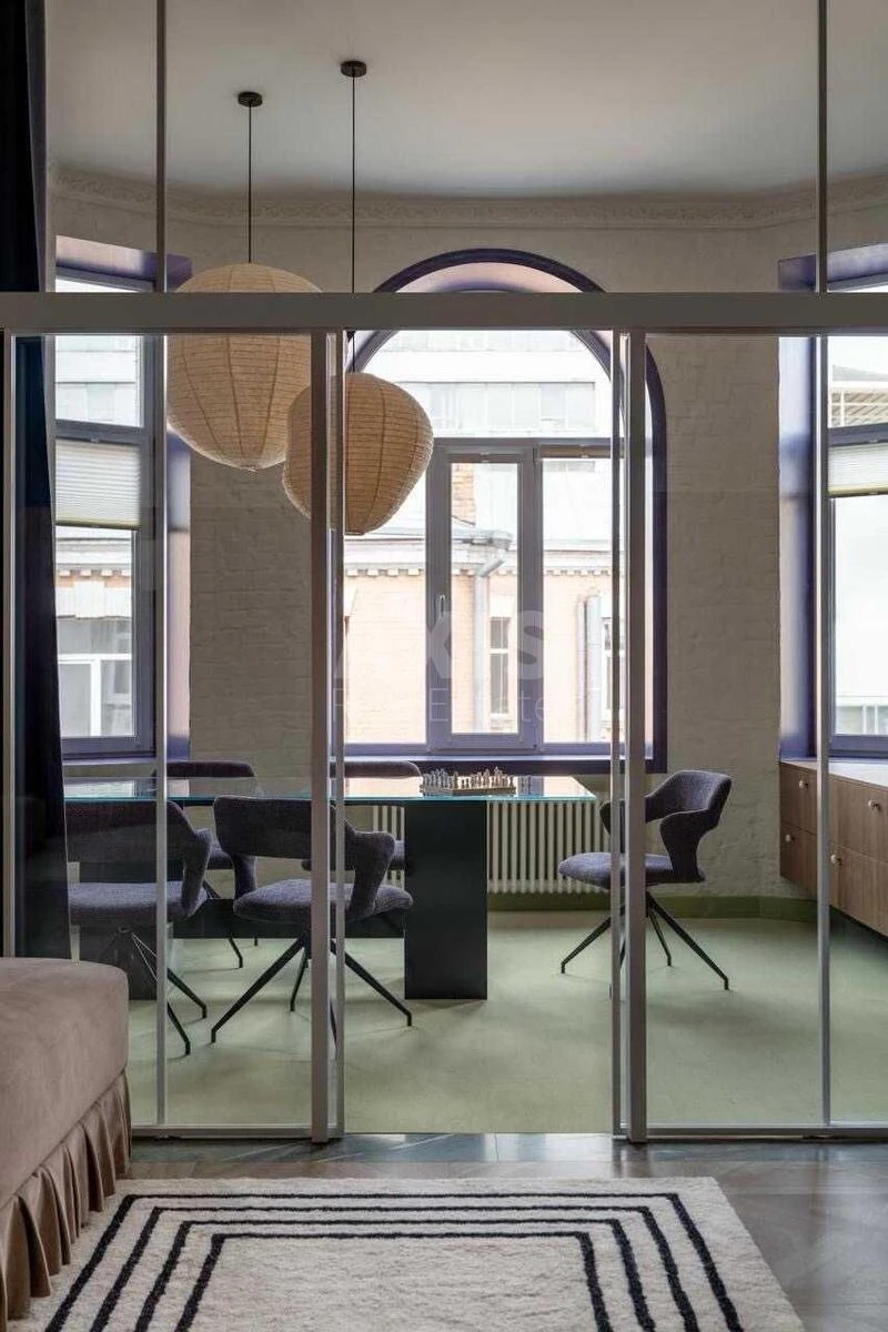 Office vul. Rustaveli Shota 15Б, 135m2689584