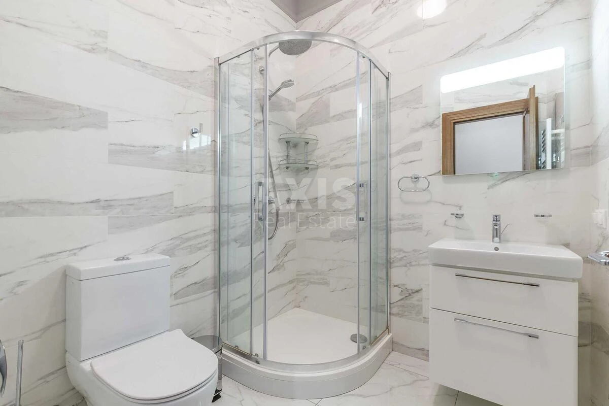 3k apartment uzv. Klovs'kyj 7А7100511