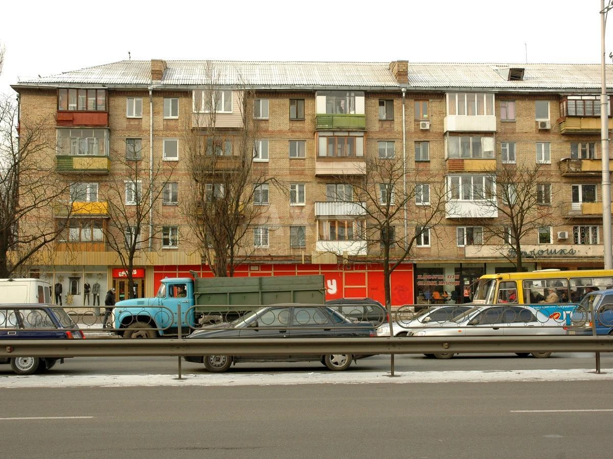 1k apartment pr-t Leonida Kadenyuka 9689427