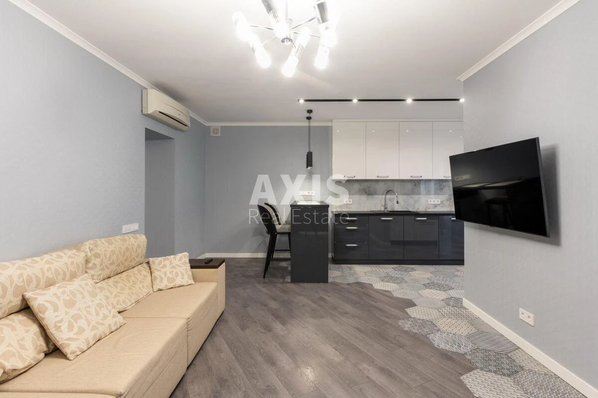1k apartment vul. Radystiv 30635725