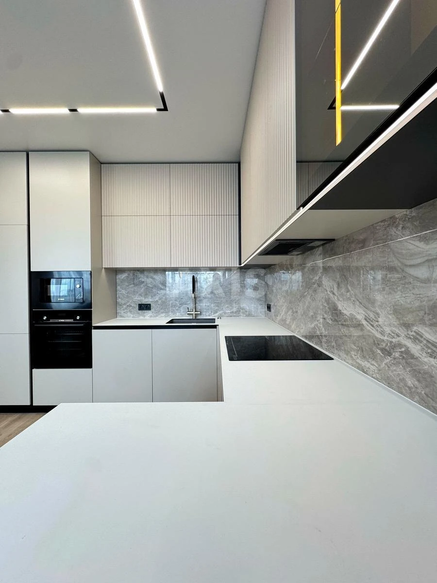 3k apartment vul. L'vivs'ka 156817015