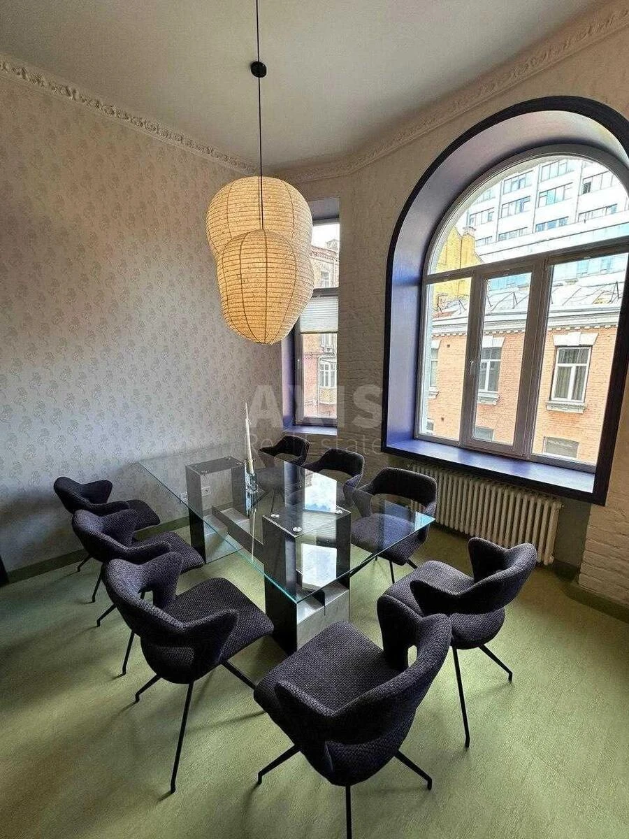 Office vul. Rustaveli Shota 15Б, 135m2689586